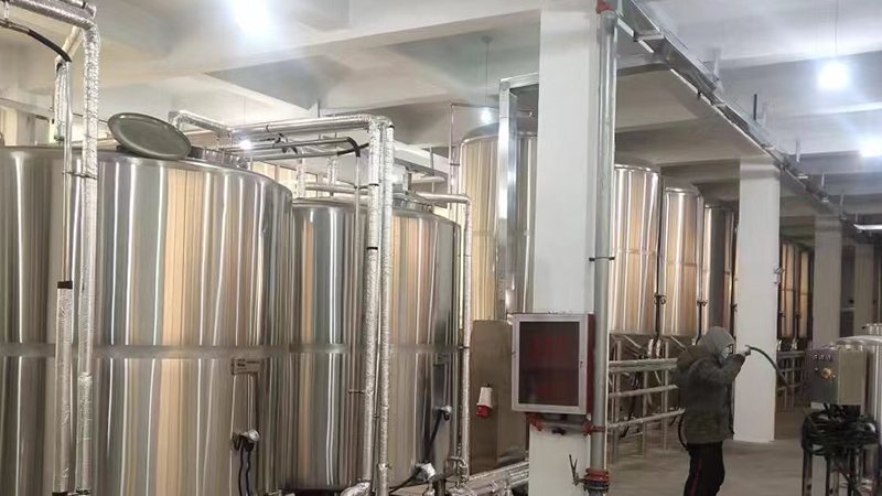 上街河北唐山精酿啤酒厂